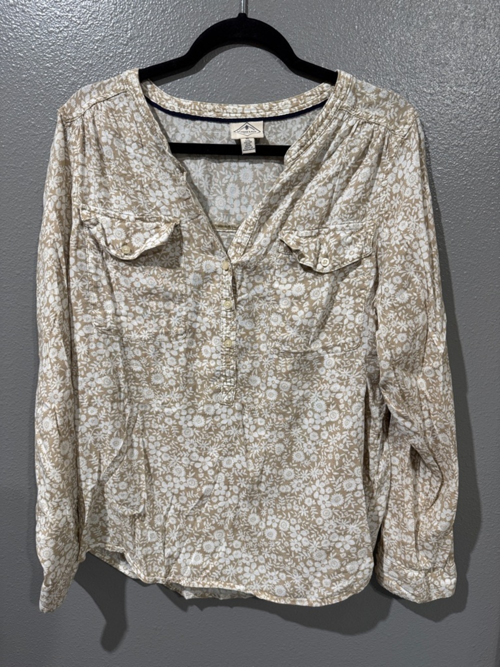 St. John's Bay Beige and White Floral Button-Front Blouse